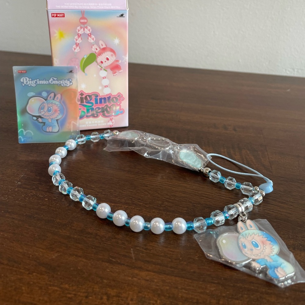 💙NIB💙 Pop Mart Labubu Phone Charm - Hope